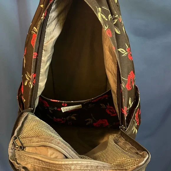 Vaschy Black Backpack with Red Roses - Picture 4 of 8